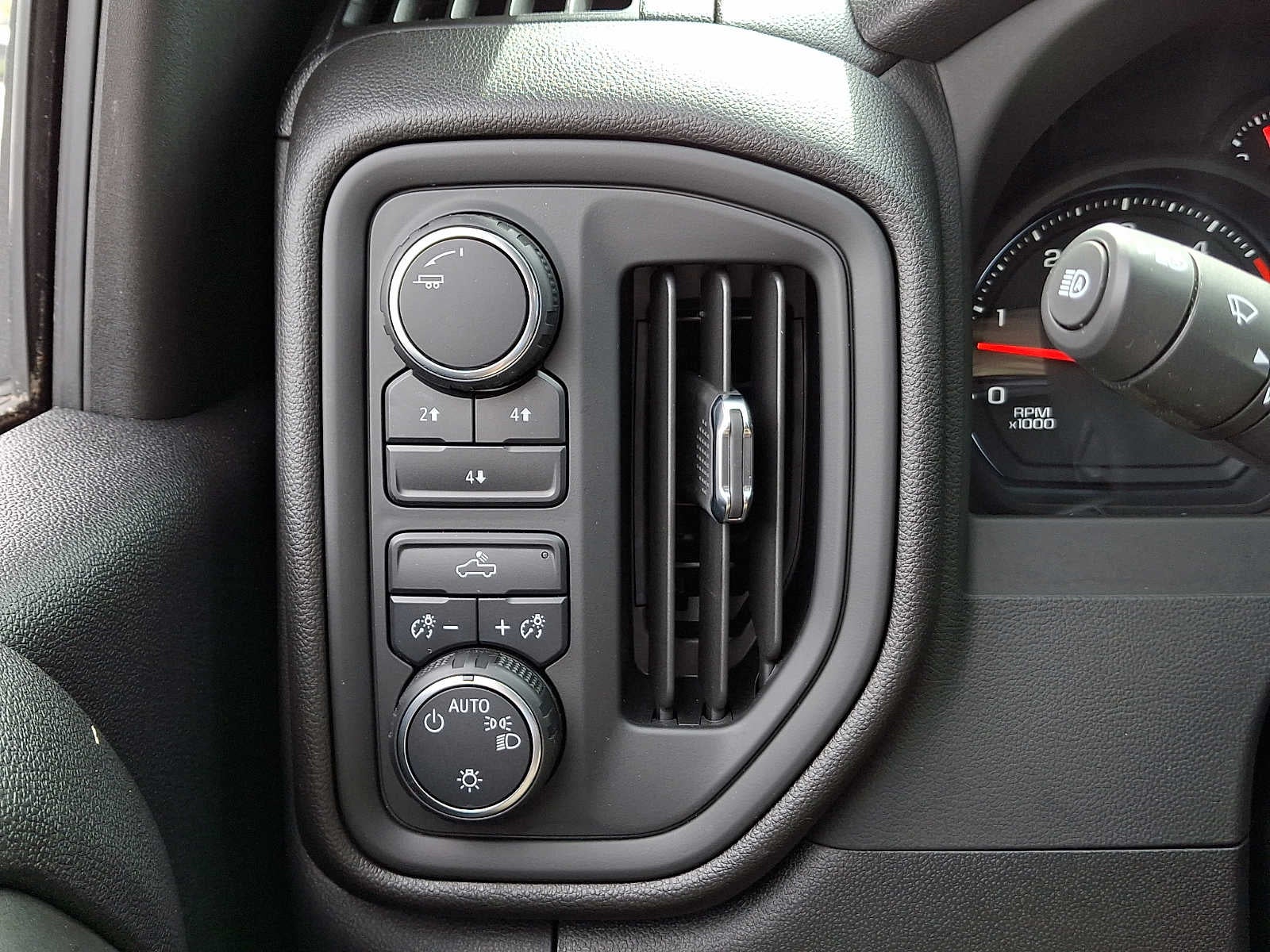 2025 Chevrolet Silverado 3500 HD WT