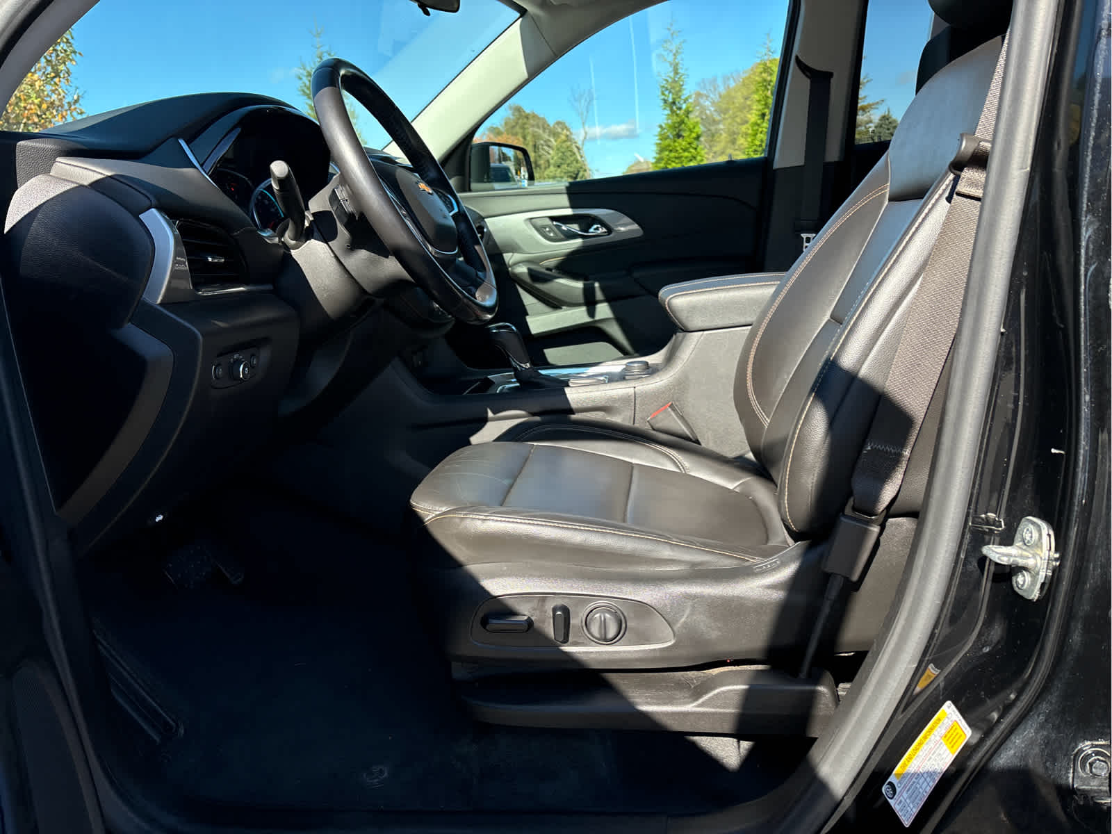 2020 Chevrolet Traverse LT Leather