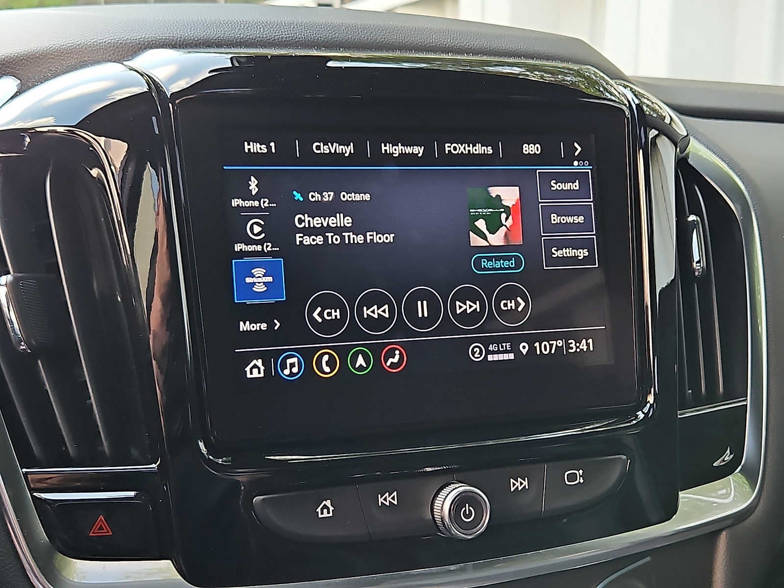 2023 Chevrolet Traverse RS