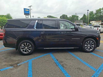 2022 Chevrolet Suburban LT