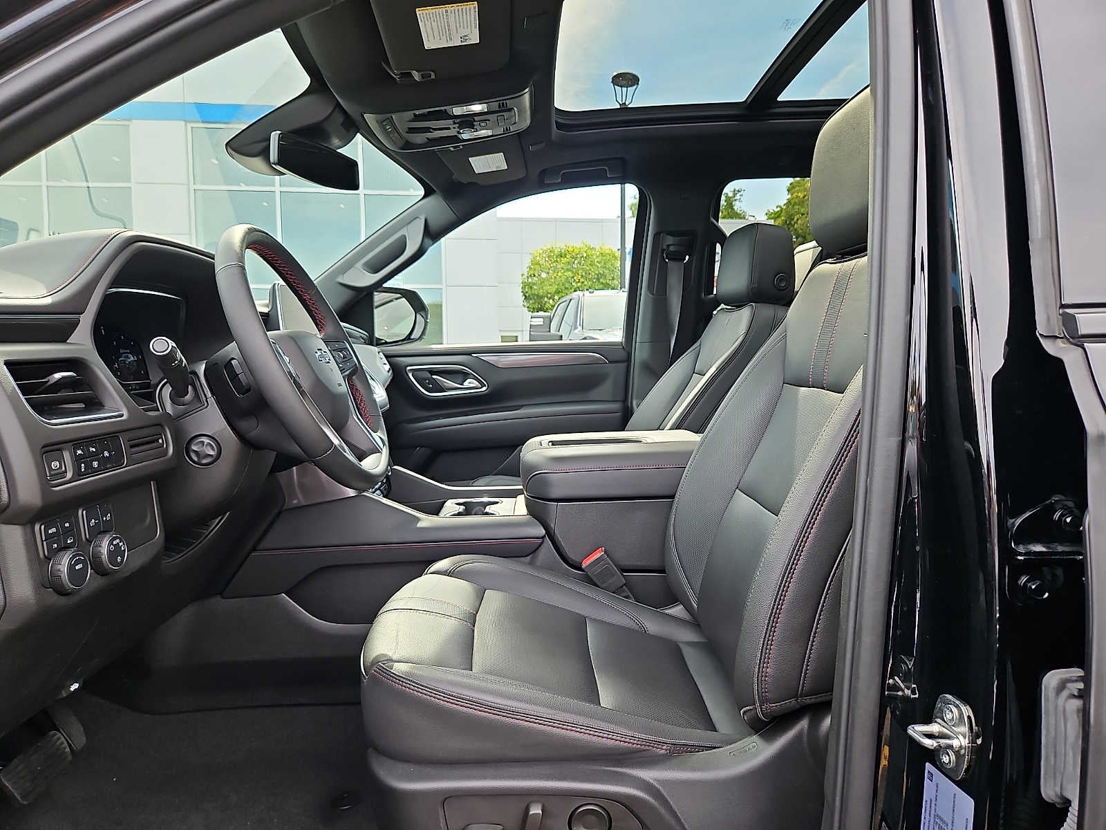 2024 Chevrolet Suburban RST