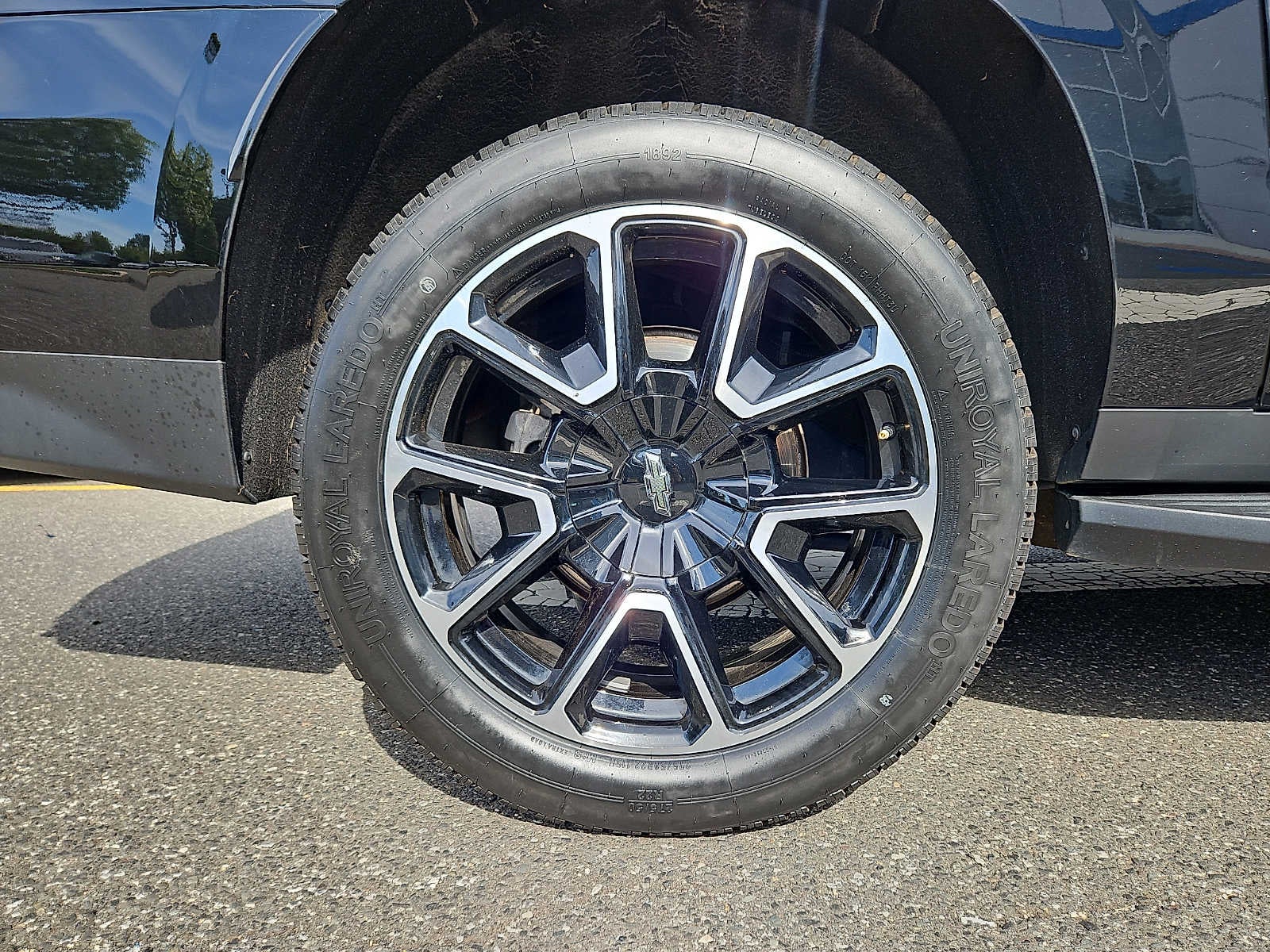 2024 Chevrolet Suburban RST