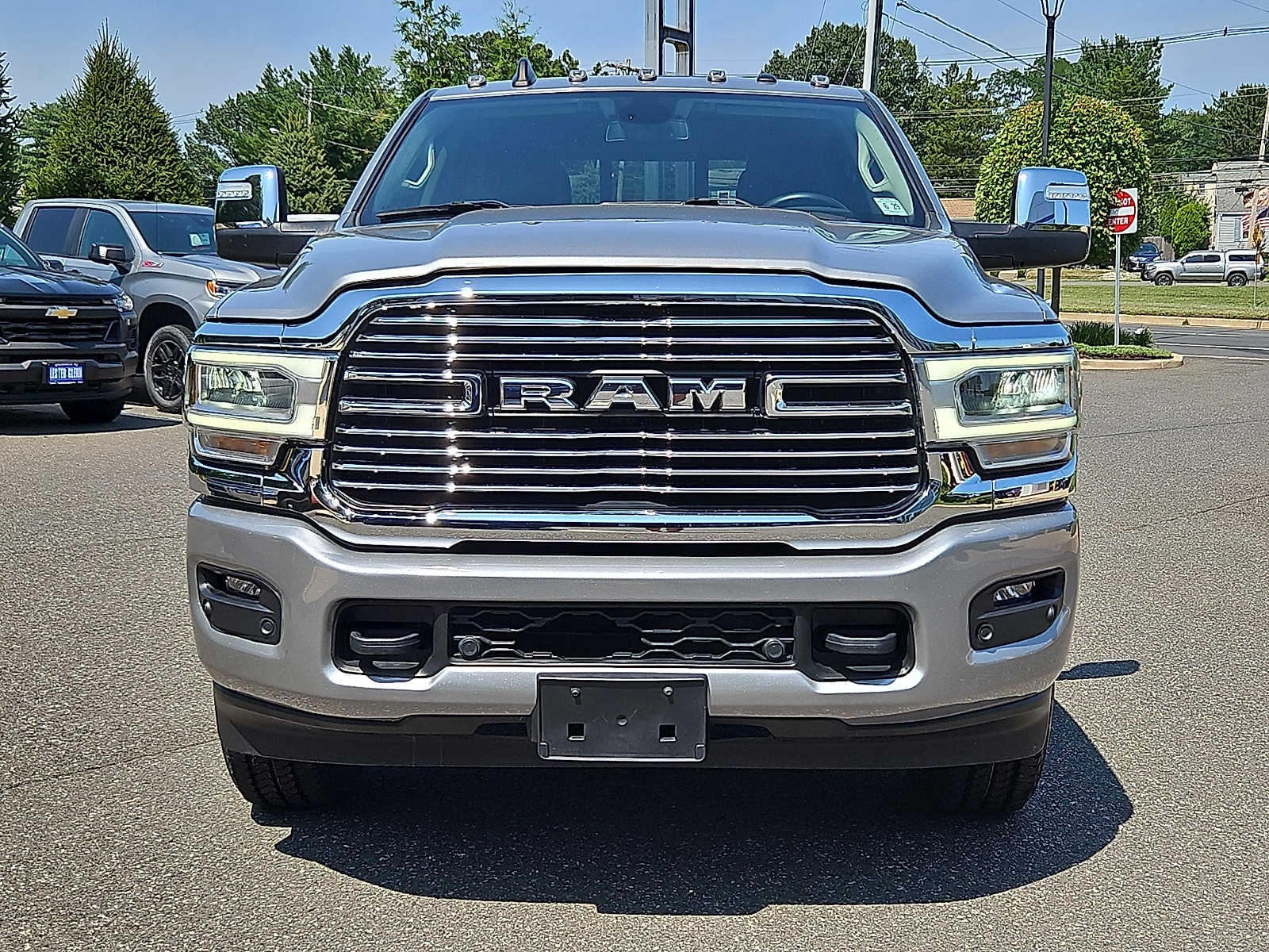 2024 RAM 2500 Laramie Crew Cab 4x4 6'4" Box