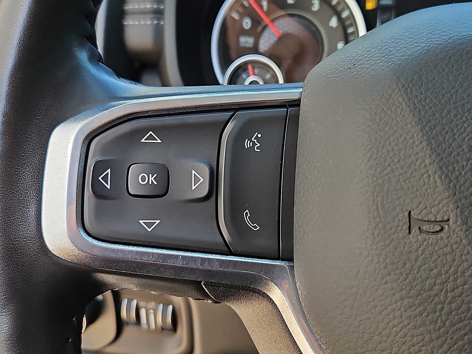 2024 RAM 2500 Laramie Crew Cab 4x4 6'4" Box