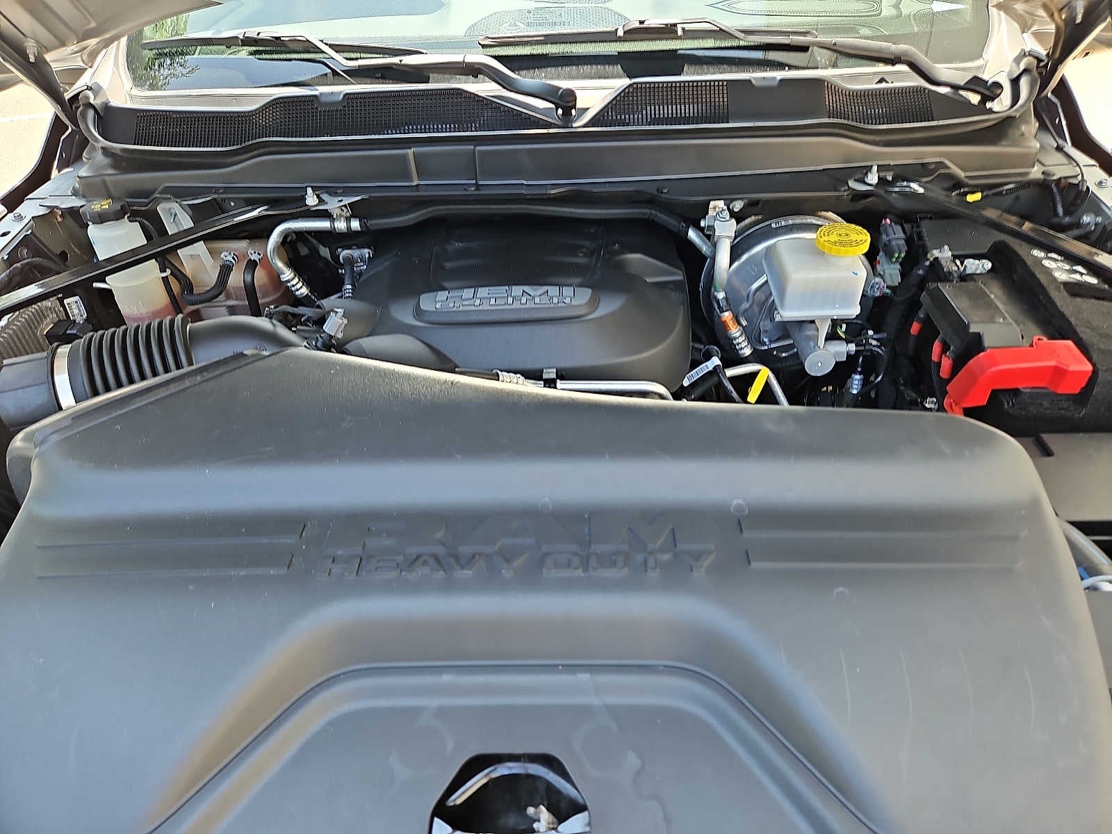 2024 RAM 2500 Laramie Crew Cab 4x4 6'4" Box