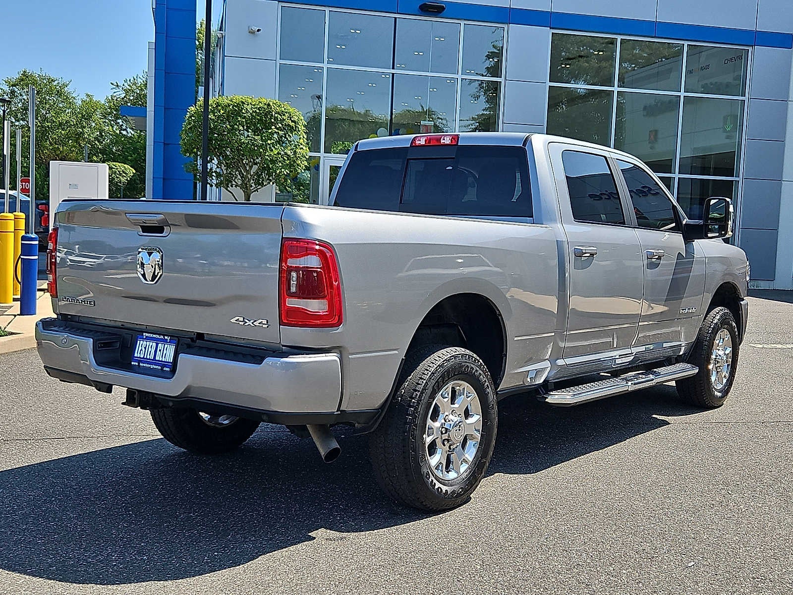 2024 RAM 2500 Laramie Crew Cab 4x4 6'4" Box