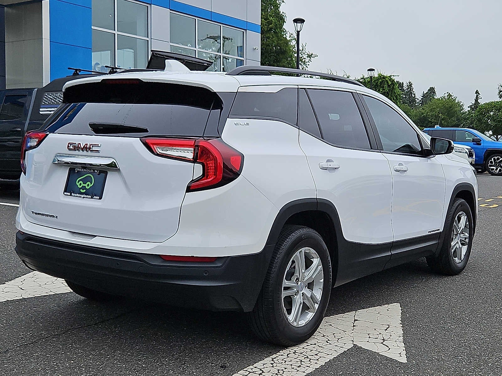 2023 GMC Terrain SLE