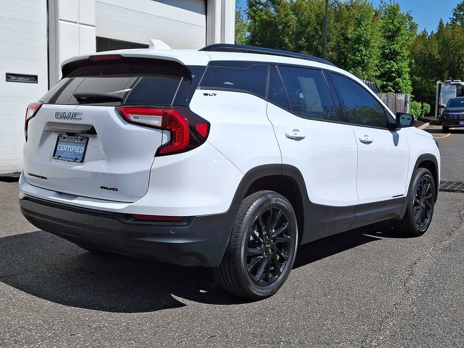 2023 GMC Terrain SLT