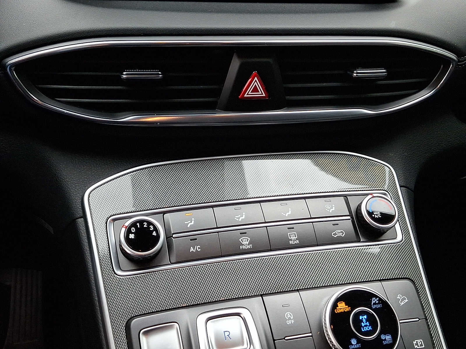 2023 Hyundai SANTA FE SE