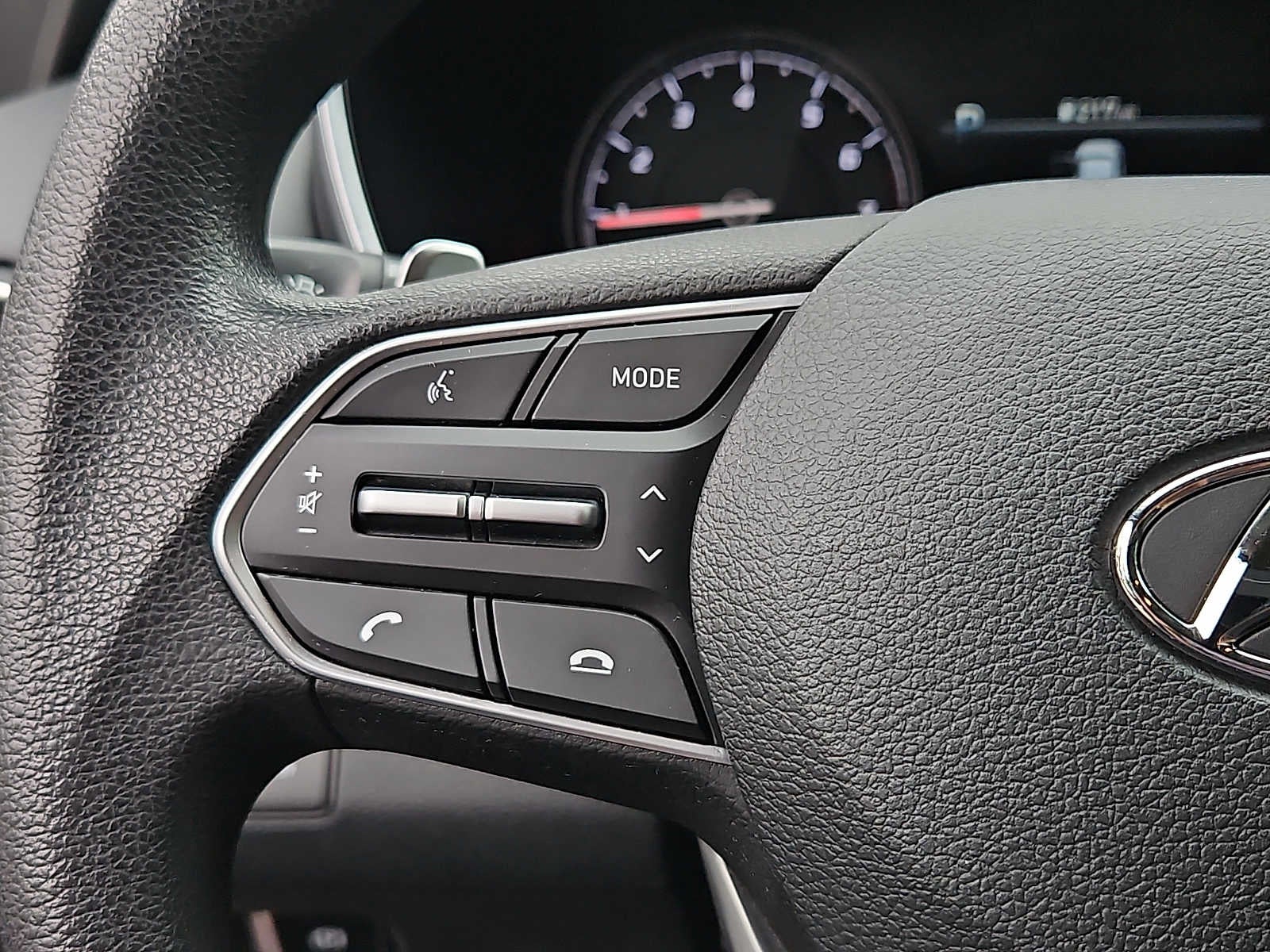 2021 Hyundai SANTA FE SE