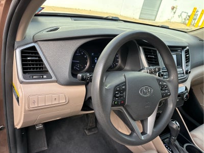 2016 Hyundai TUCSON SE