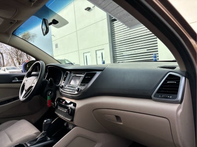 2016 Hyundai TUCSON SE
