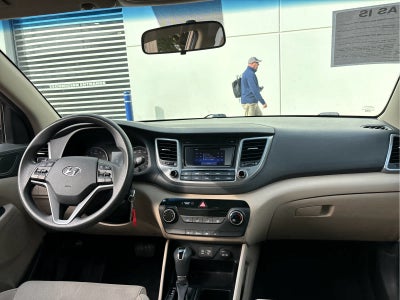 2016 Hyundai TUCSON SE