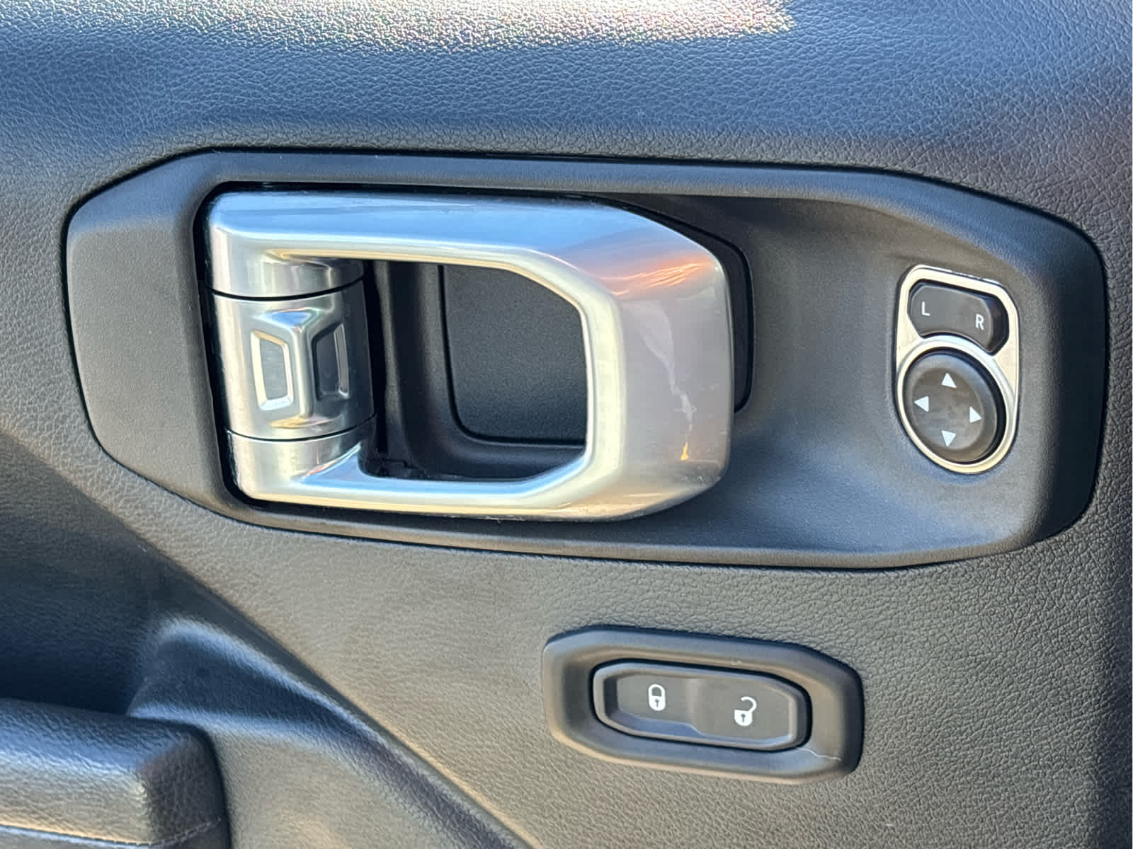 2023 Jeep Wrangler Willys