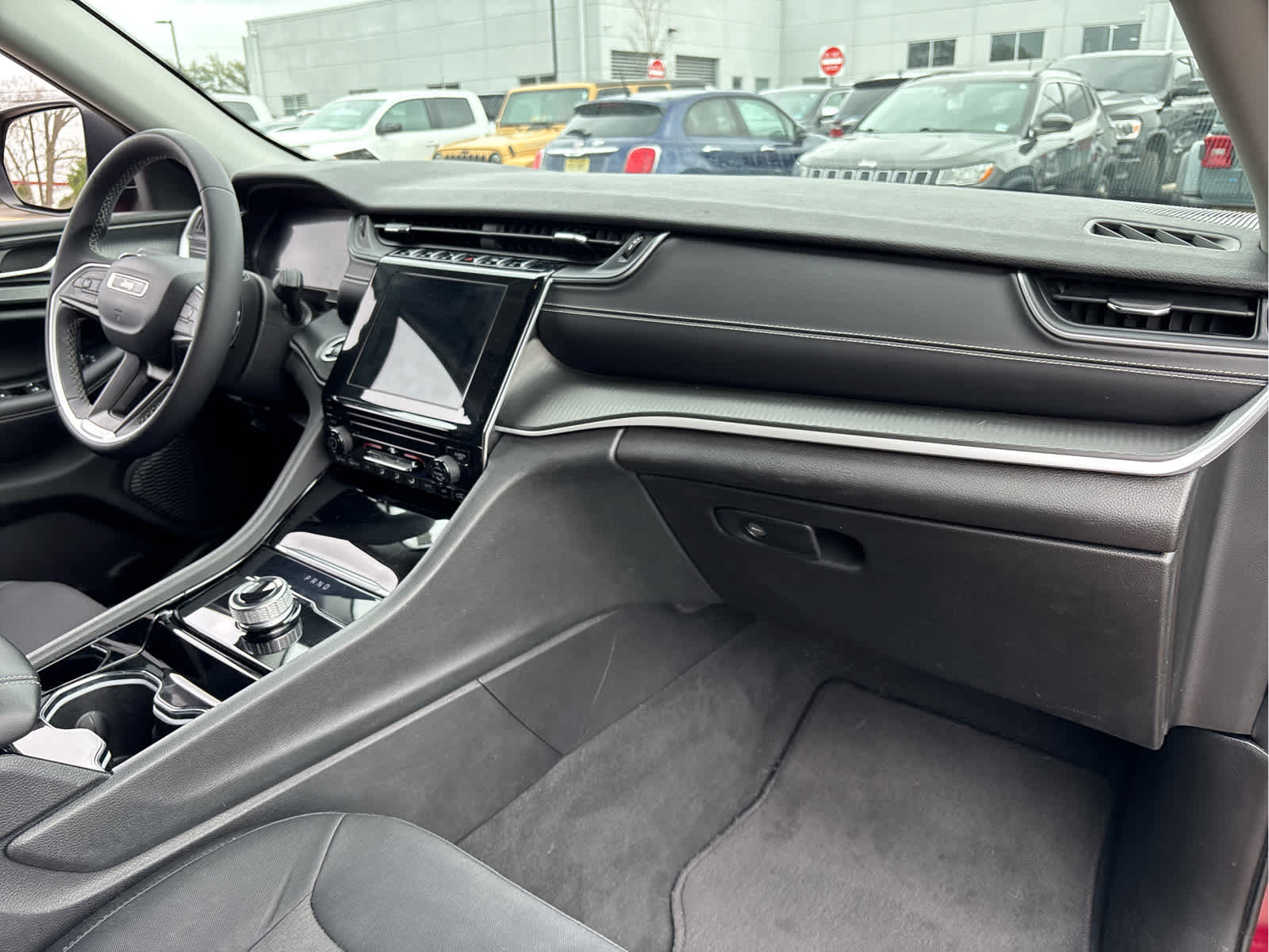 2023 Jeep Grand Cherokee Laredo