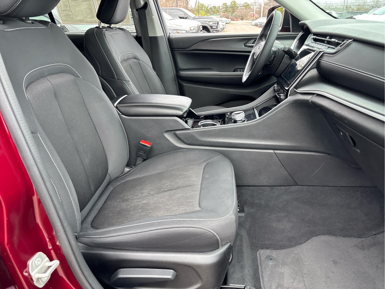 2023 Jeep Grand Cherokee Laredo