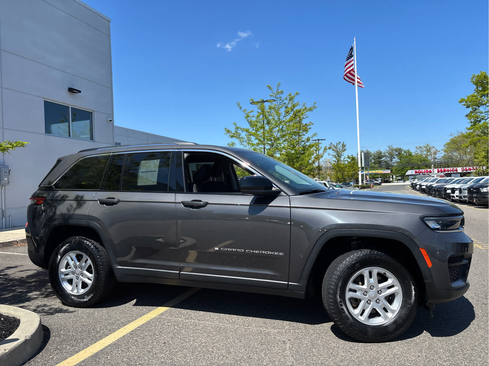 2023 Jeep Grand Cherokee Laredo