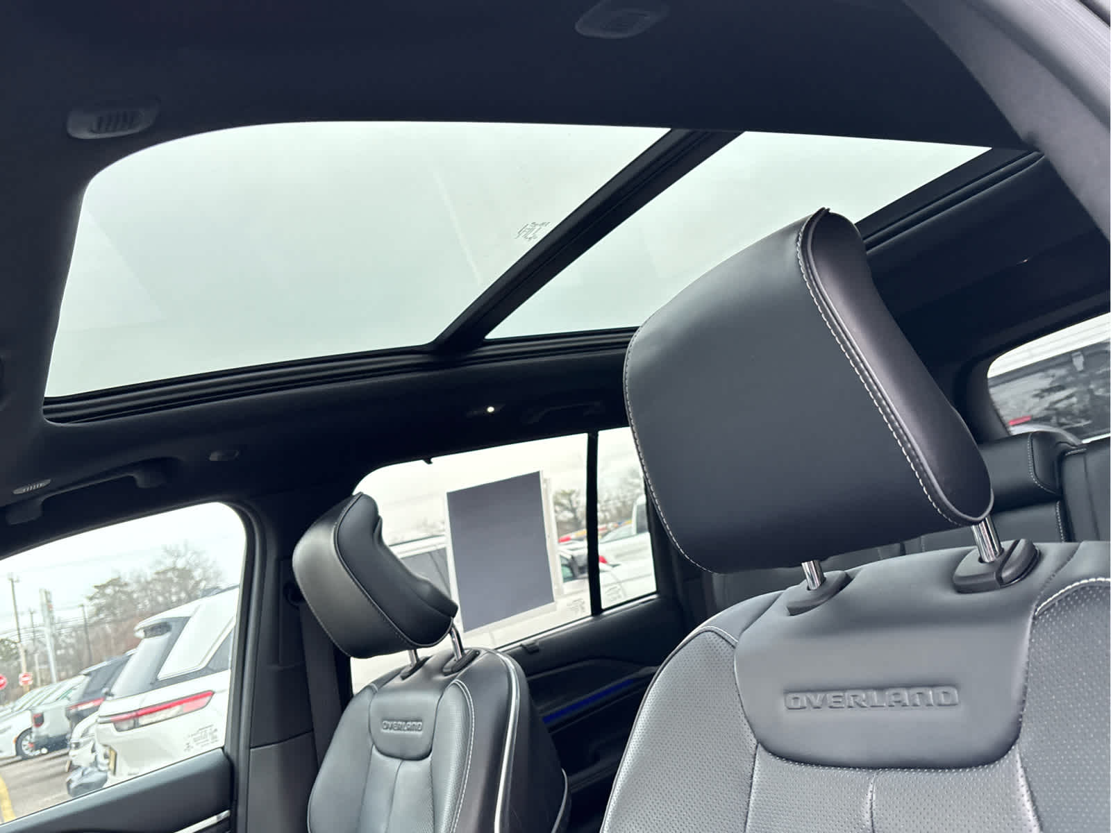 2022 Jeep Grand Cherokee Overland