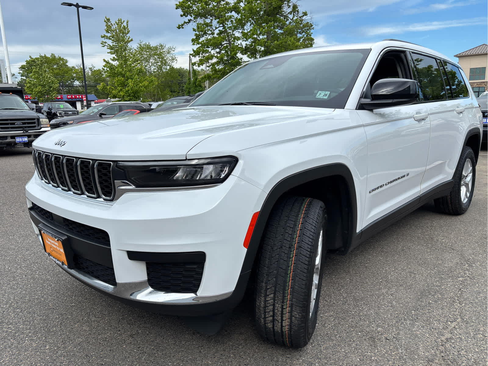 2023 Jeep Grand Cherokee L Laredo