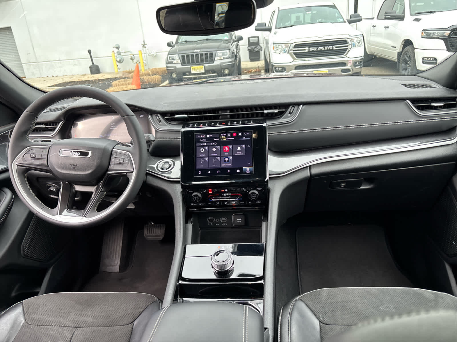 2023 Jeep Grand Cherokee L Altitude