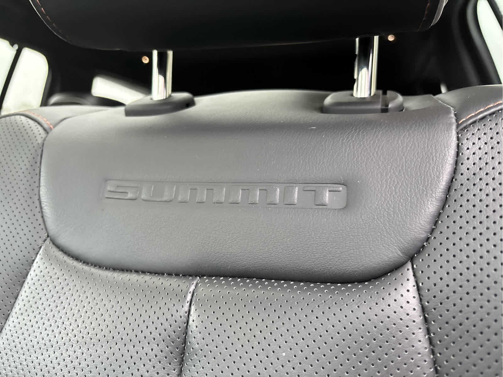 2023 Jeep Grand Cherokee L Summit