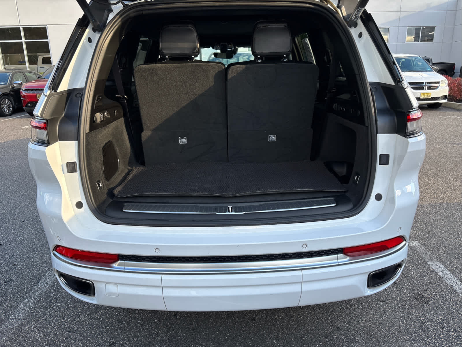 2023 Jeep Grand Cherokee L Summit