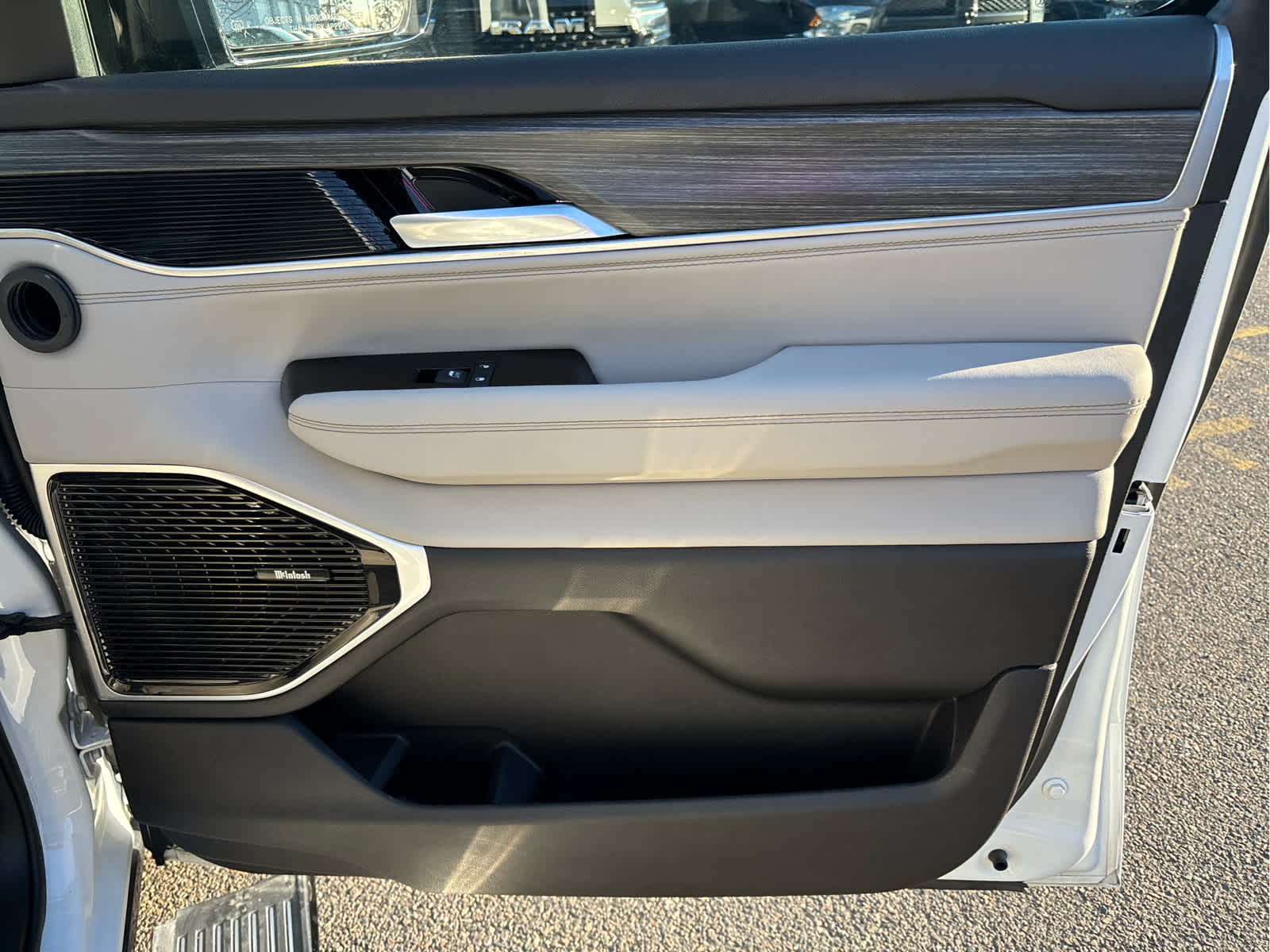 2024 Jeep Wagoneer Series III