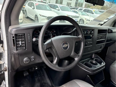 2009 Chevrolet Express Cargo Van RWD 1500 135"