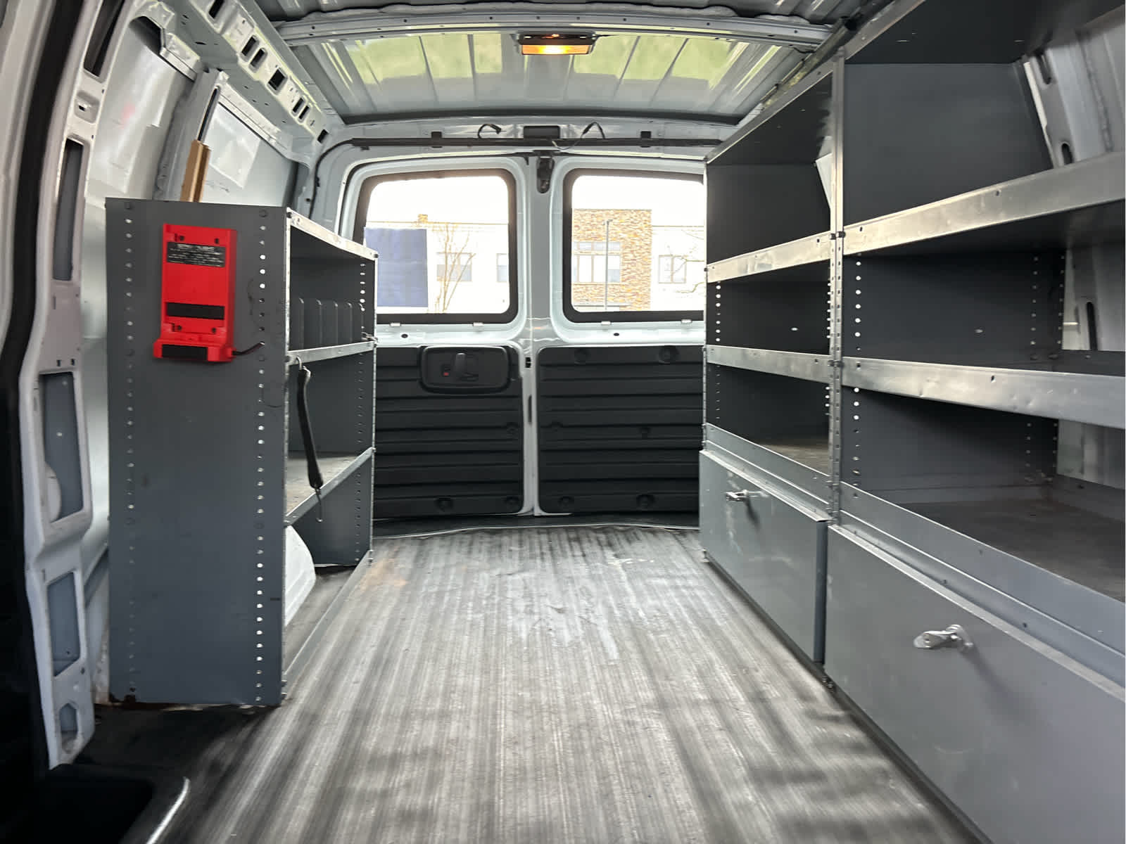 2009 Chevrolet Express Cargo Van RWD 1500 135"