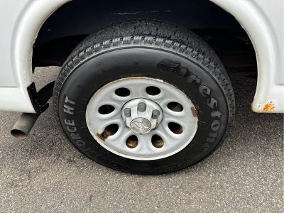 2009 Chevrolet Express Cargo Van RWD 1500 135"