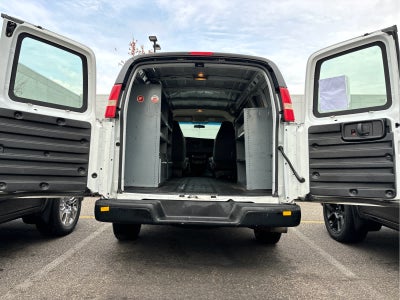 2009 Chevrolet Express Cargo Van RWD 1500 135"