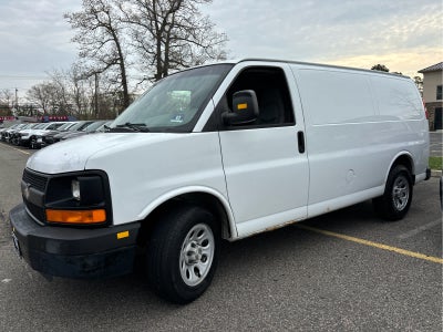 2009 Chevrolet Express Cargo Van RWD 1500 135"