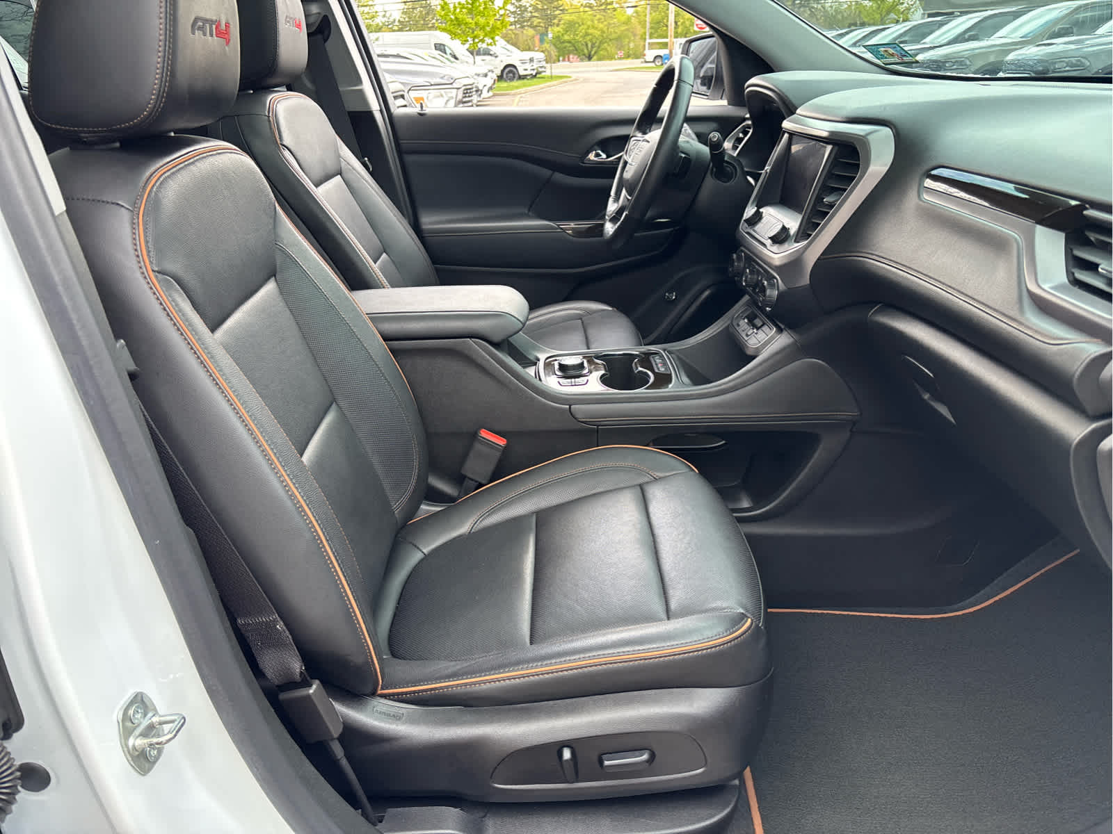 2020 GMC Acadia AT4