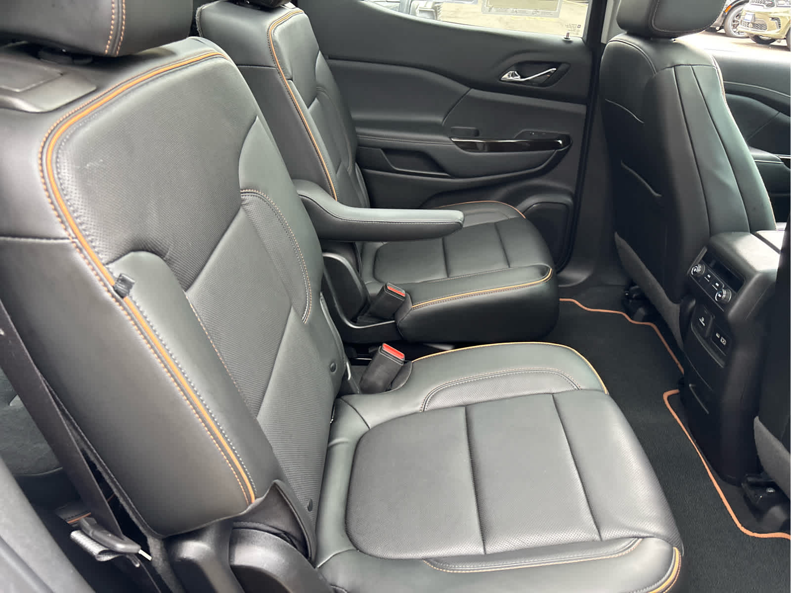 2020 GMC Acadia AT4