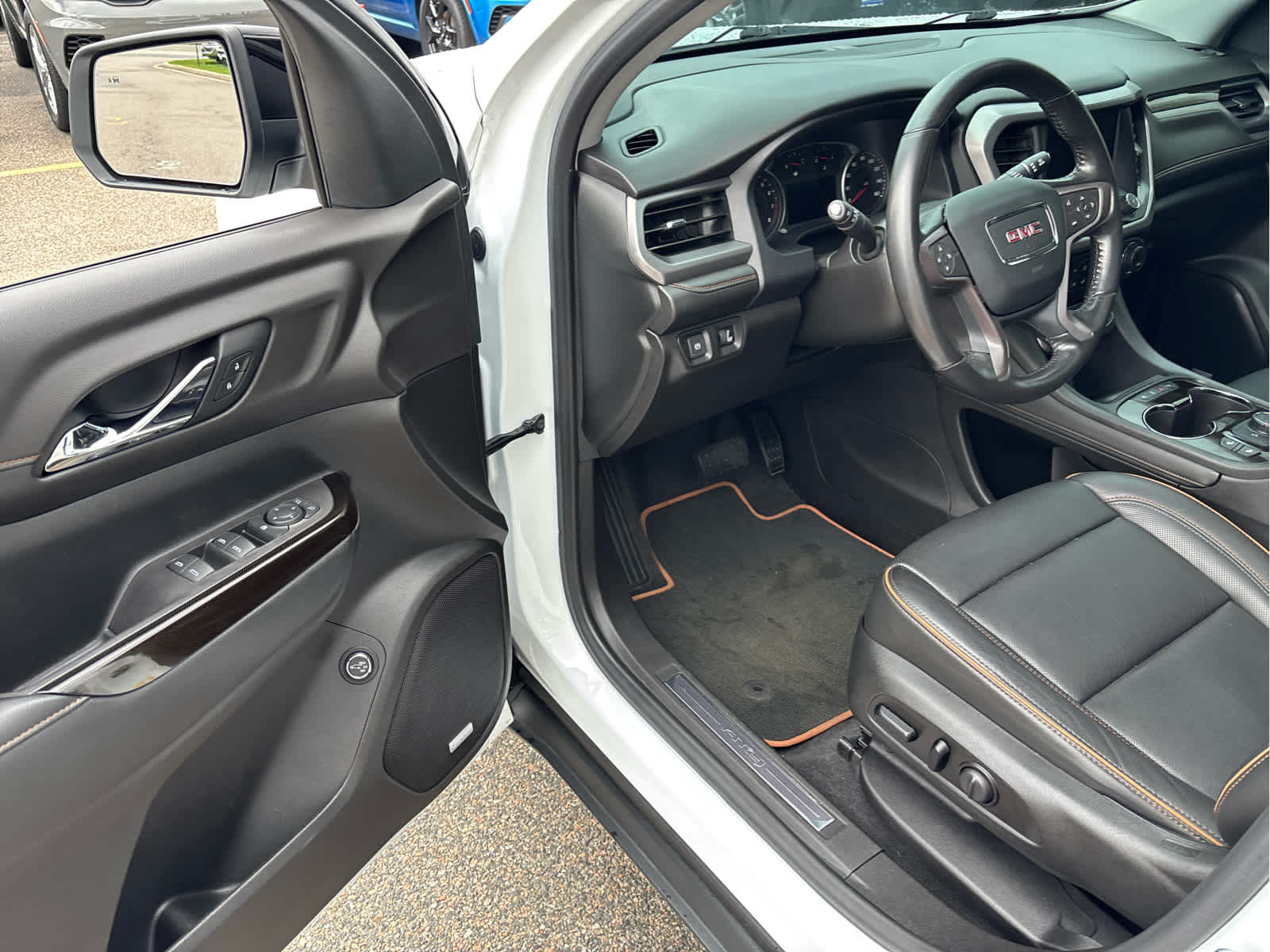 2020 GMC Acadia AT4