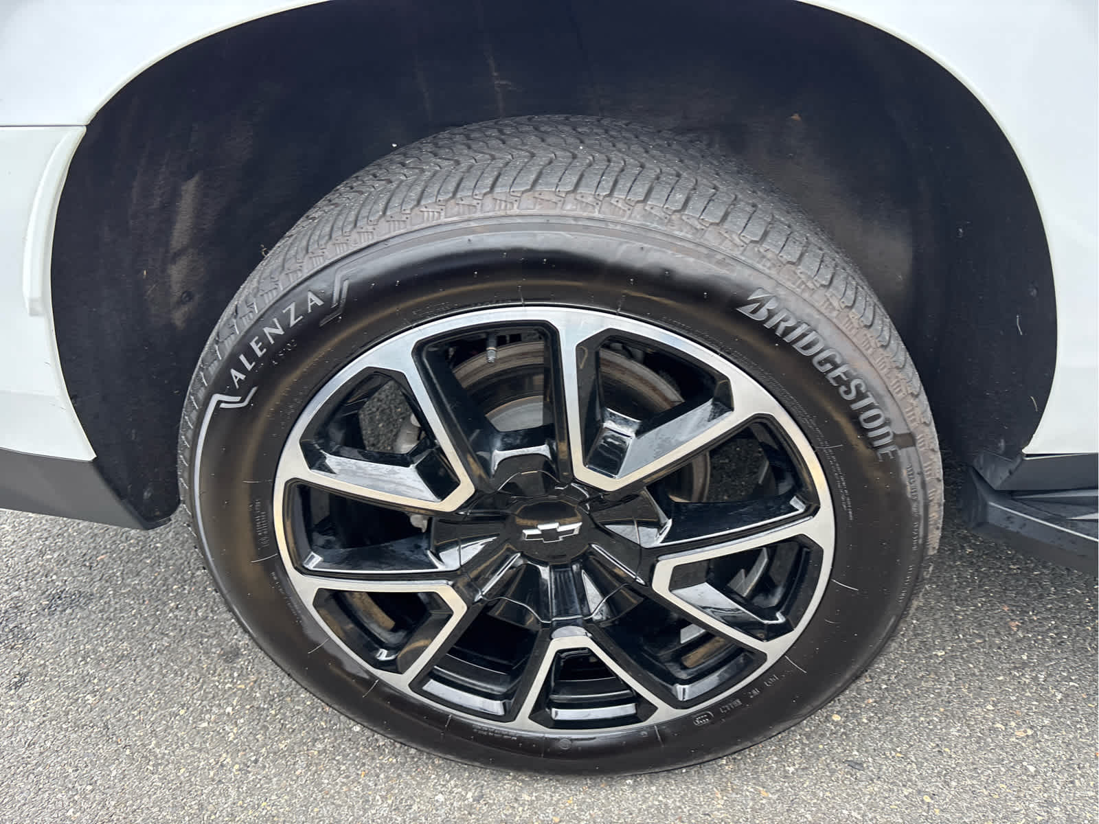 2024 Chevrolet Suburban RST