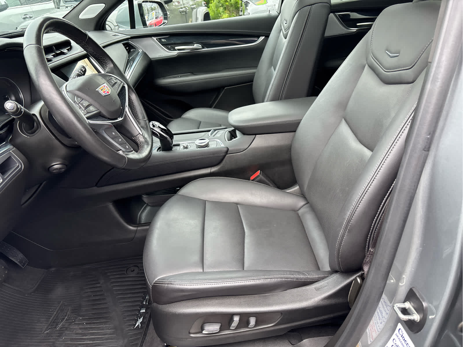 2024 Cadillac XT5 FWD Premium Luxury