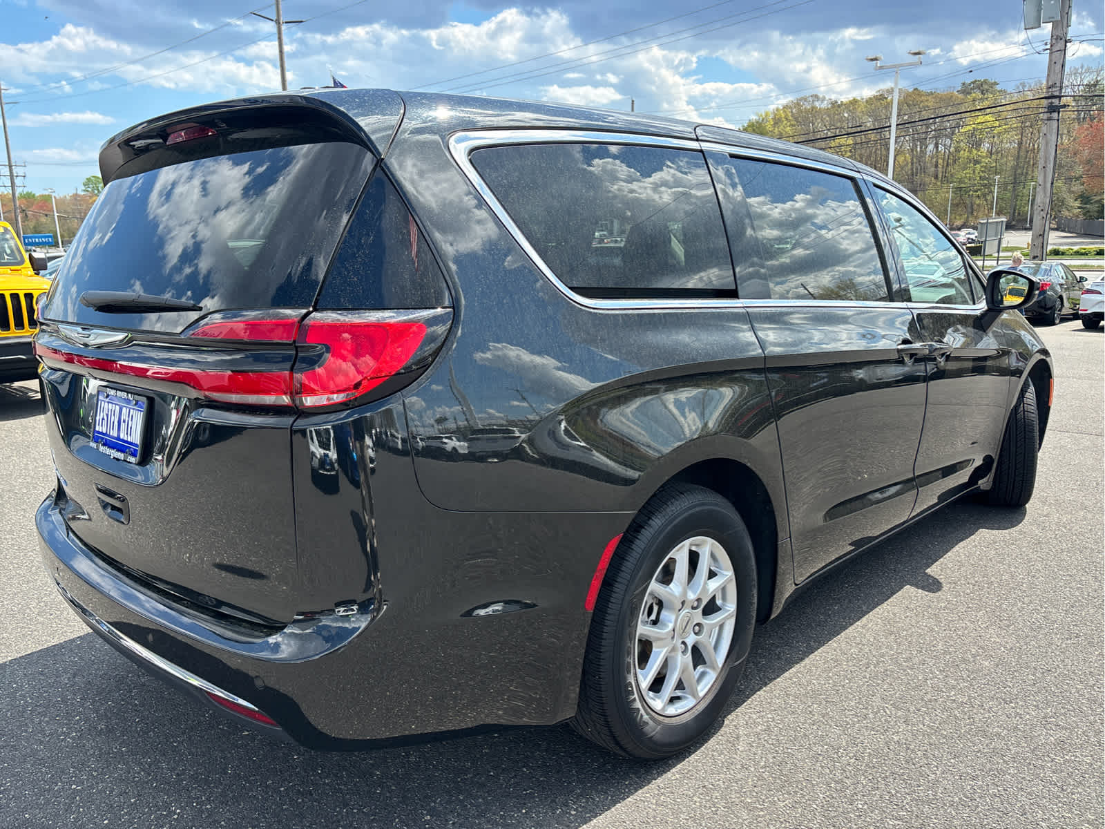 2023 Chrysler Pacifica Touring L
