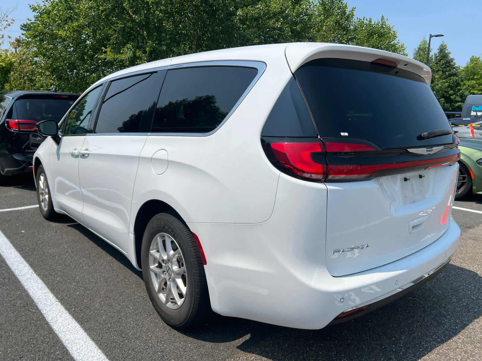 2024 Chrysler Pacifica Touring L
