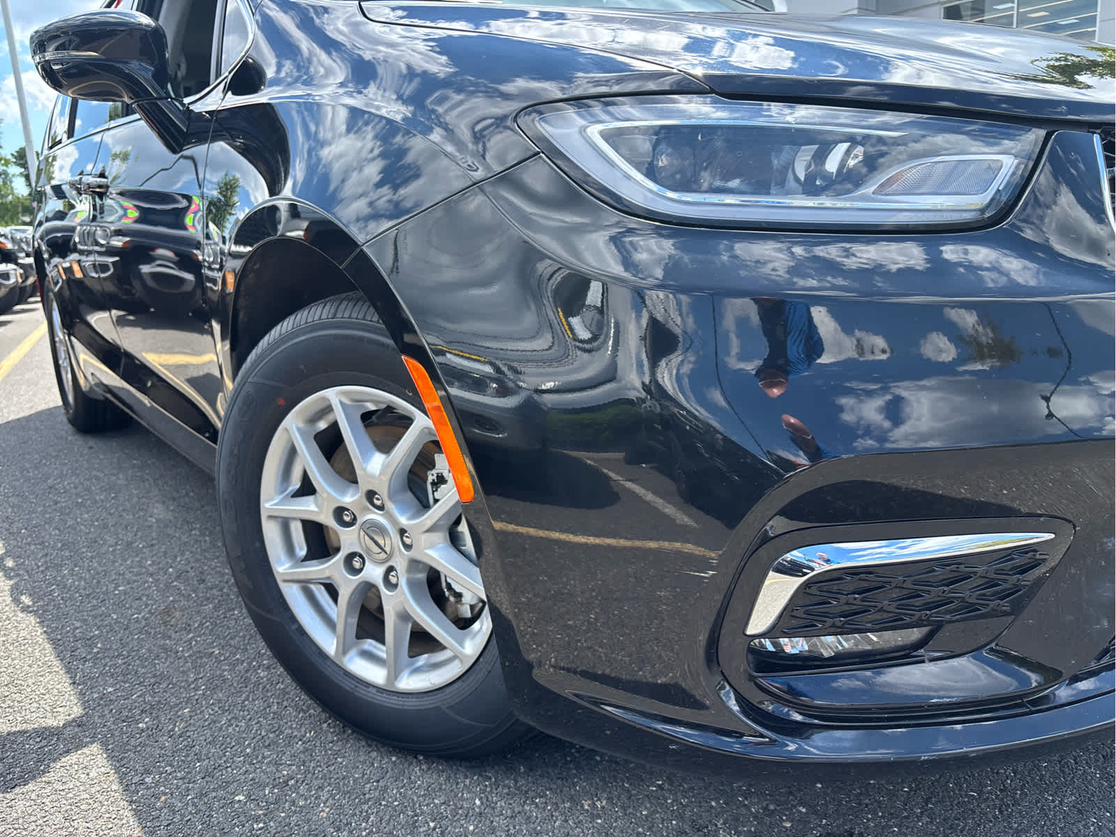 2024 Chrysler Pacifica Touring L
