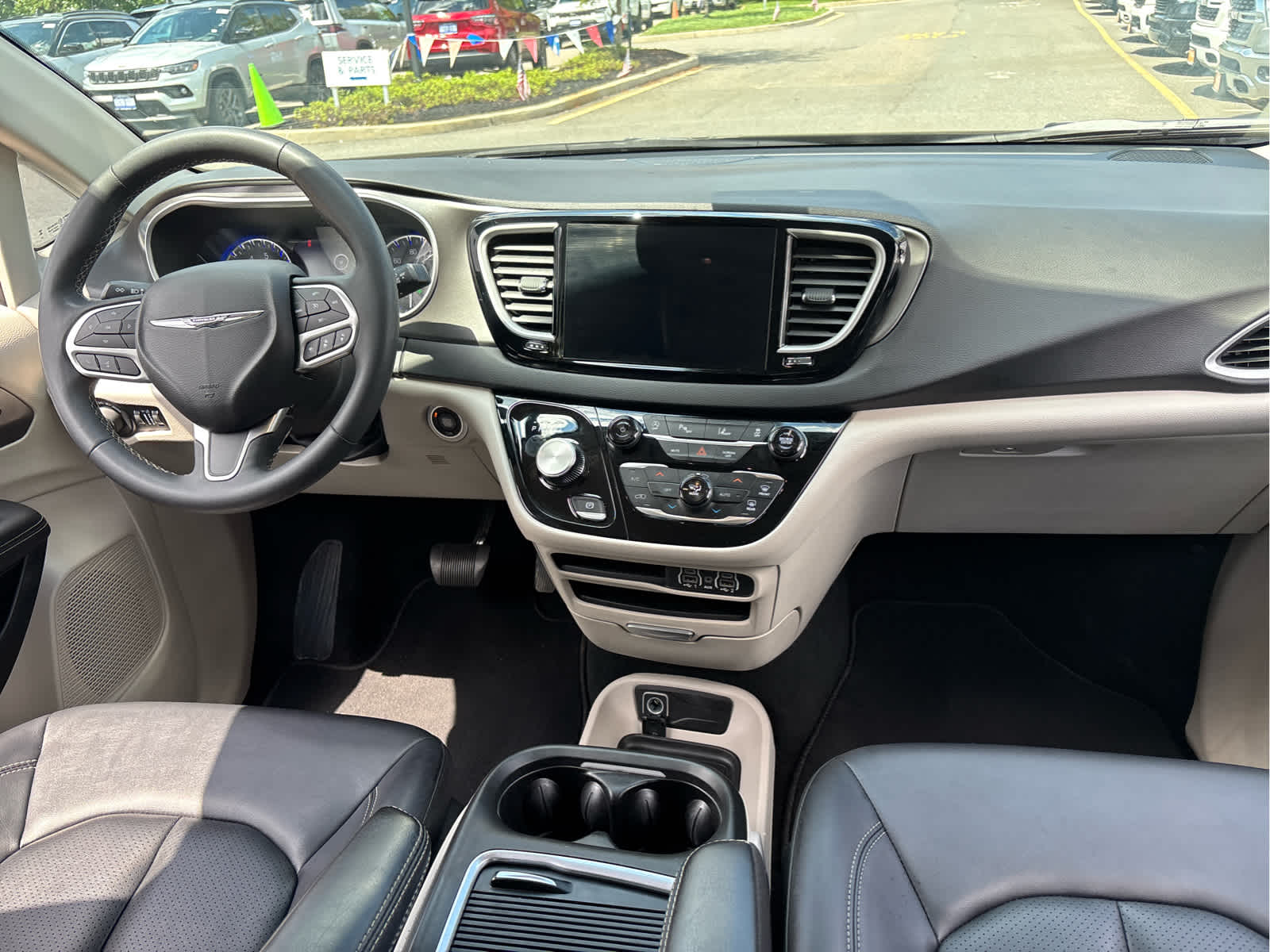 2024 Chrysler Pacifica Touring L