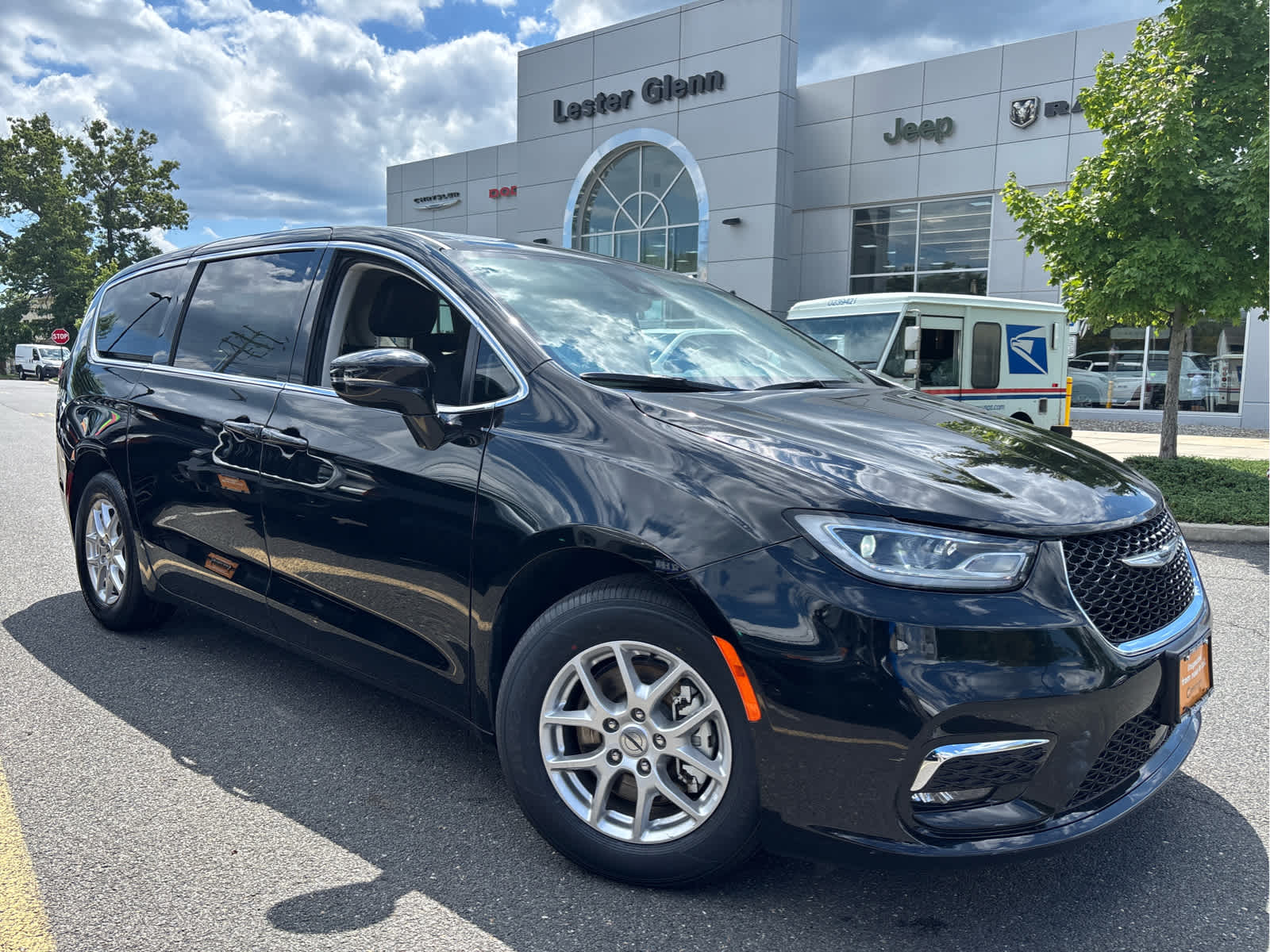 2024 Chrysler Pacifica Touring L