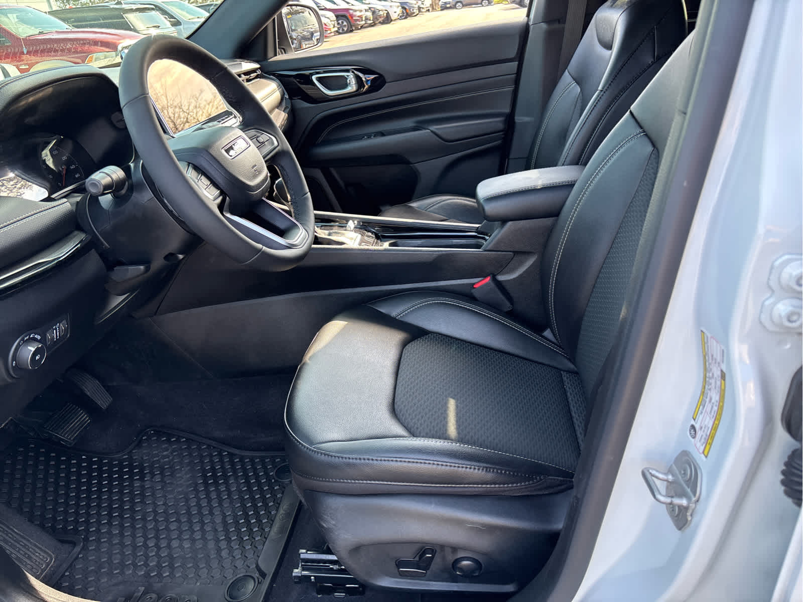 2023 Jeep Compass Altitude