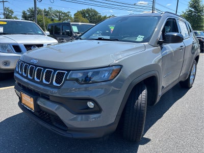 2023 Jeep Compass Latitude Lux