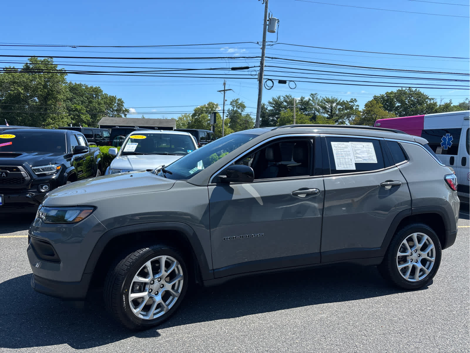 2023 Jeep Compass Latitude Lux