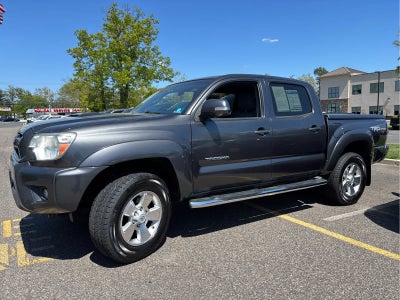 2014 Toyota Tacoma 4WD Double Cab V6 AT (Natl)