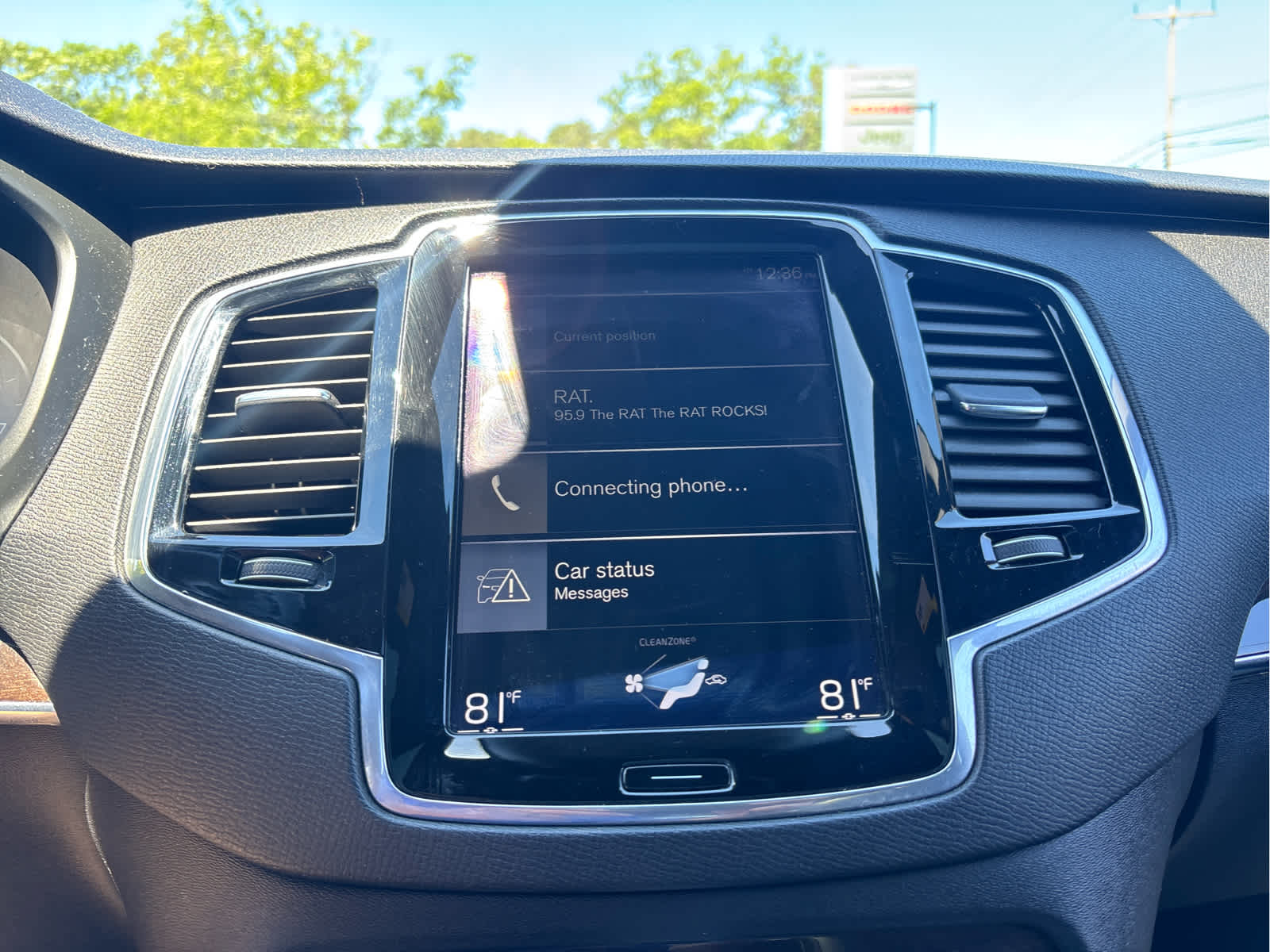 2017 Volvo XC90 Momentum