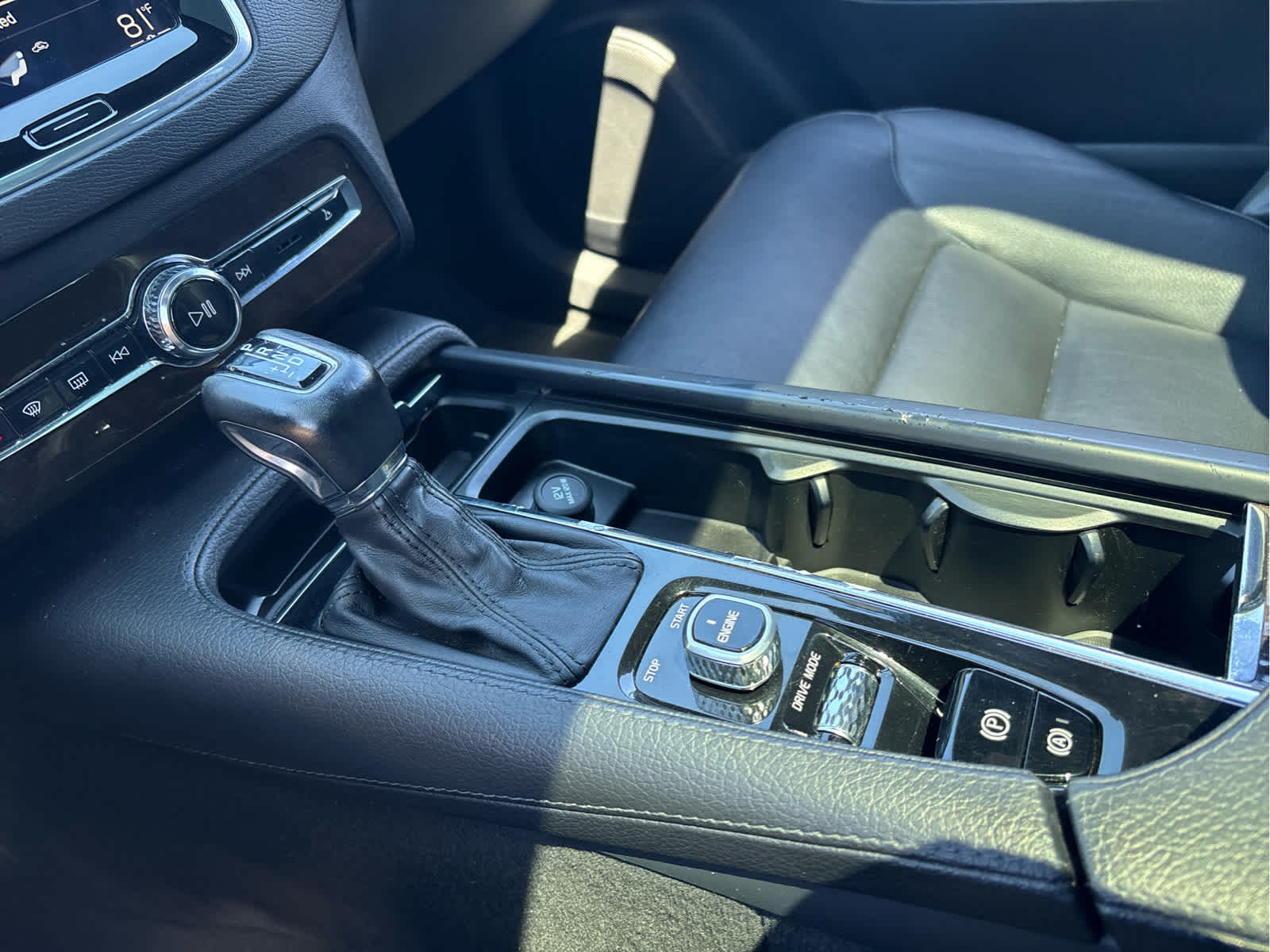 2017 Volvo XC90 Momentum