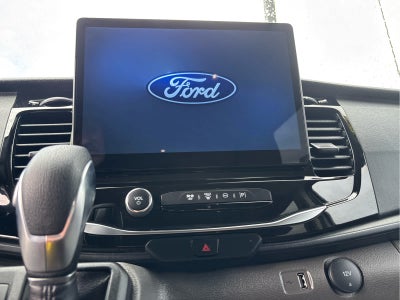 2024 Ford Transit Passenger Wagon XLT