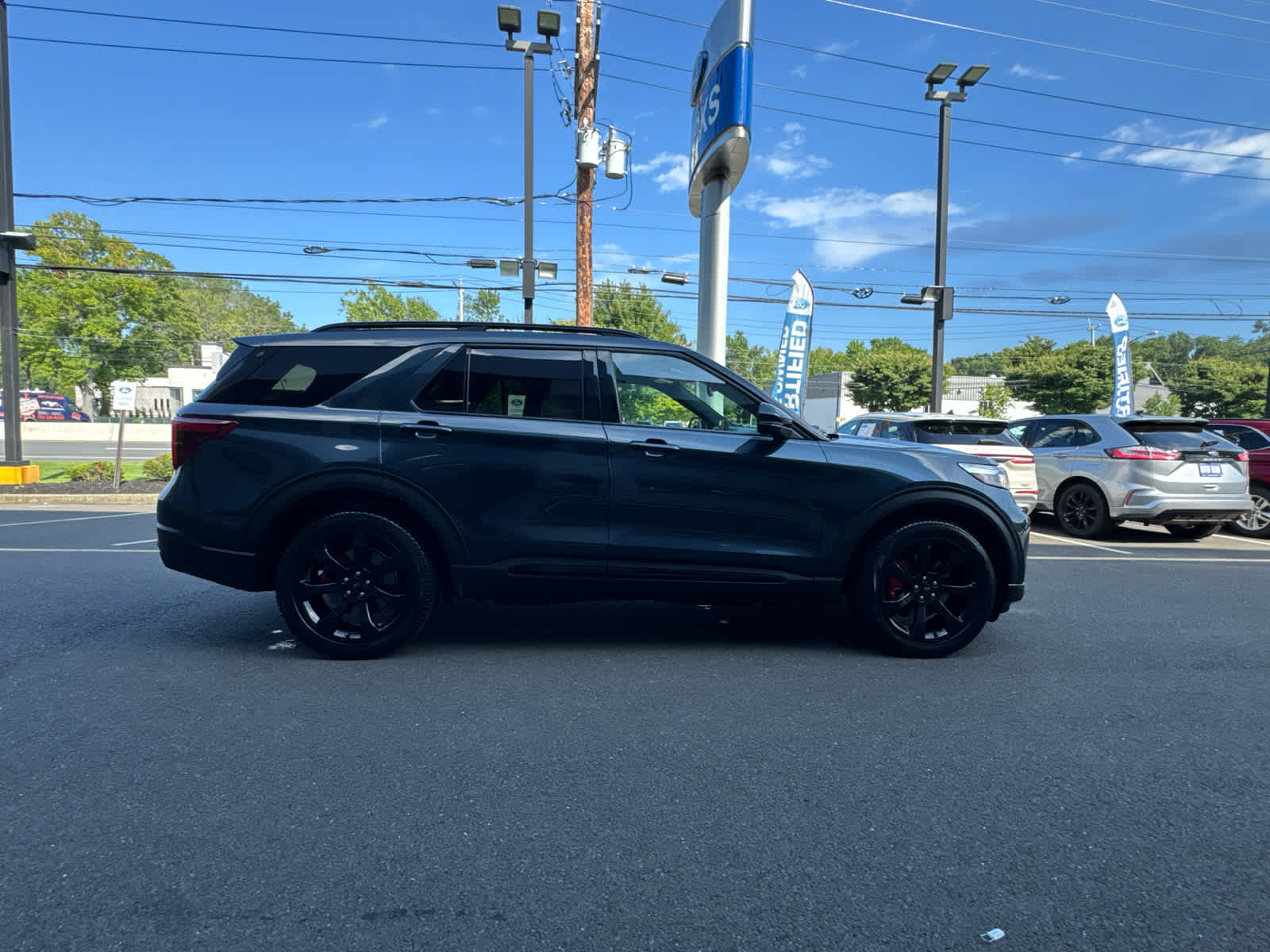 2023 Ford Explorer ST